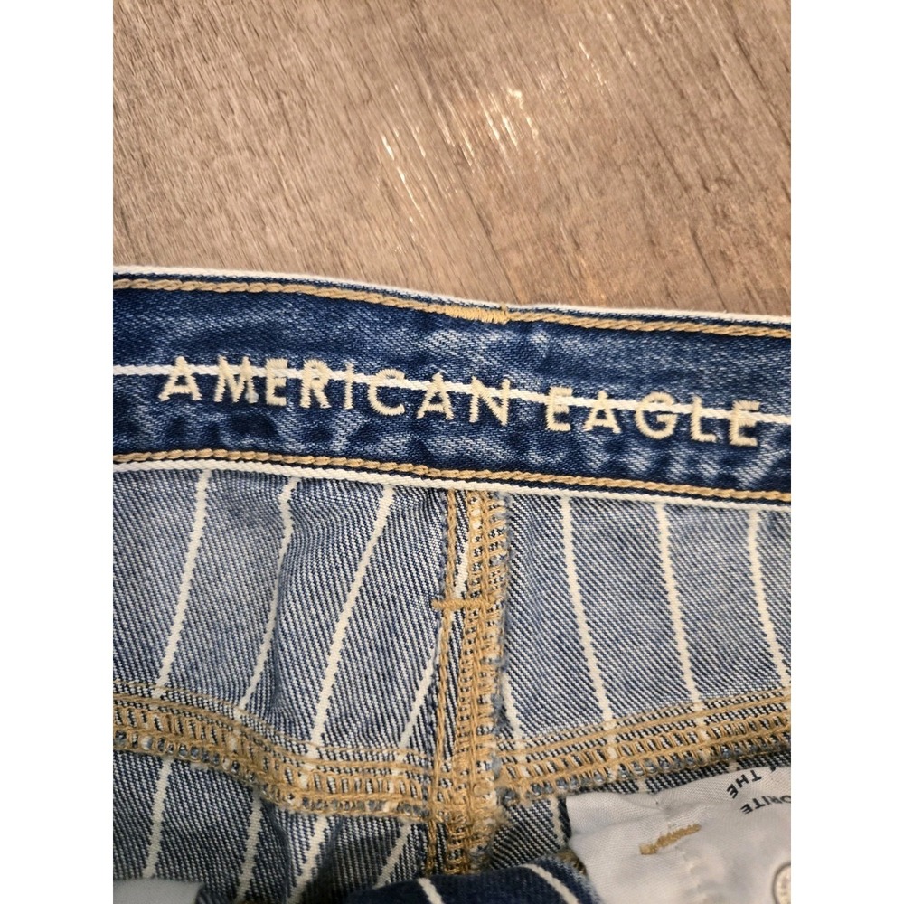American Eagle Women's Mom Jean High Rise Striped Size 2 Regular - Picture 3 of 6